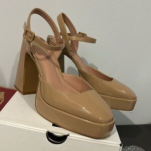 NWT Brand new, never worn Vince Camuto  heels